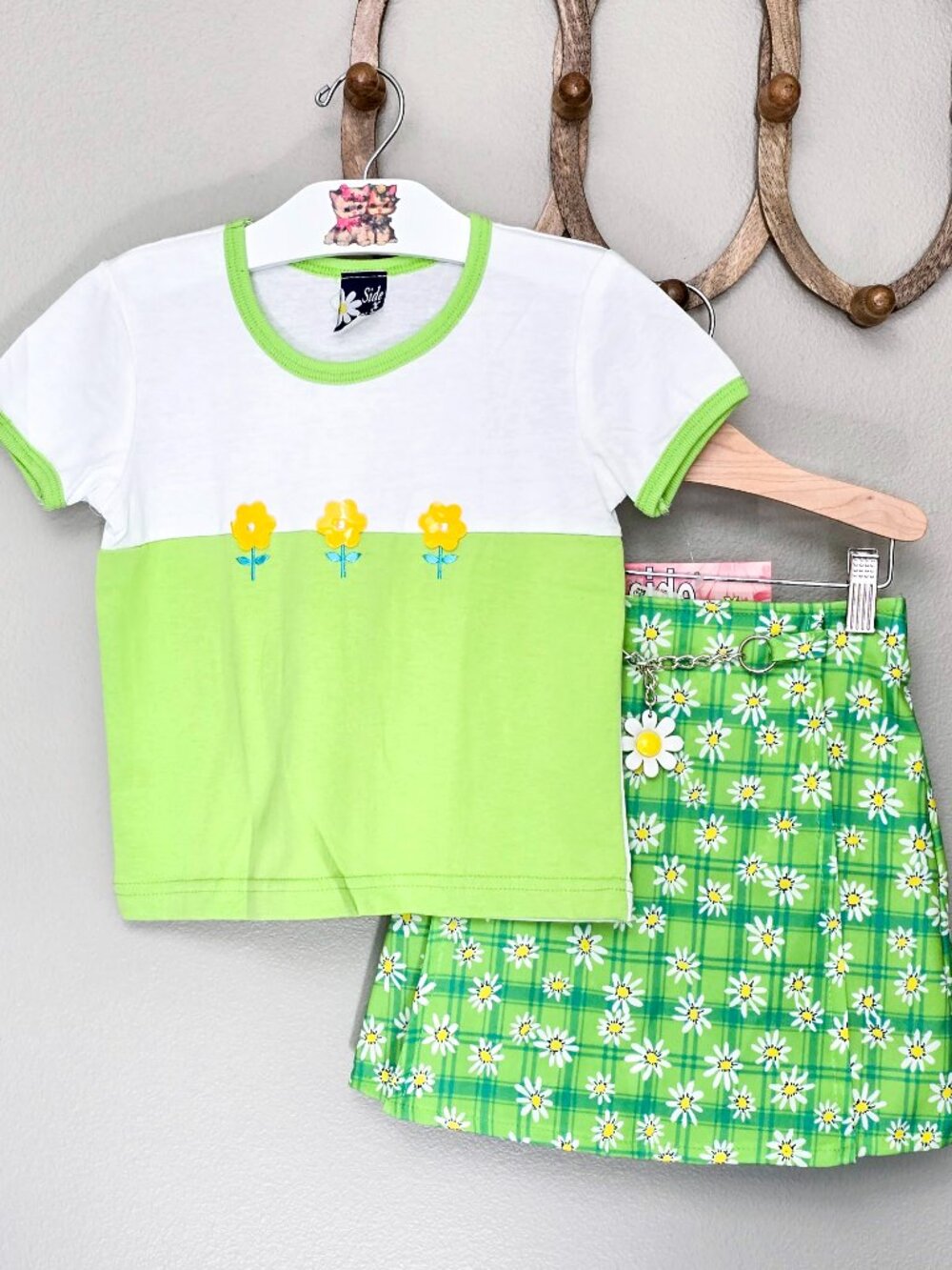 Vintage Y2K Side x Side Girls 2 Pc Outfit Size 5/6 Daisy Skirt & Top Set